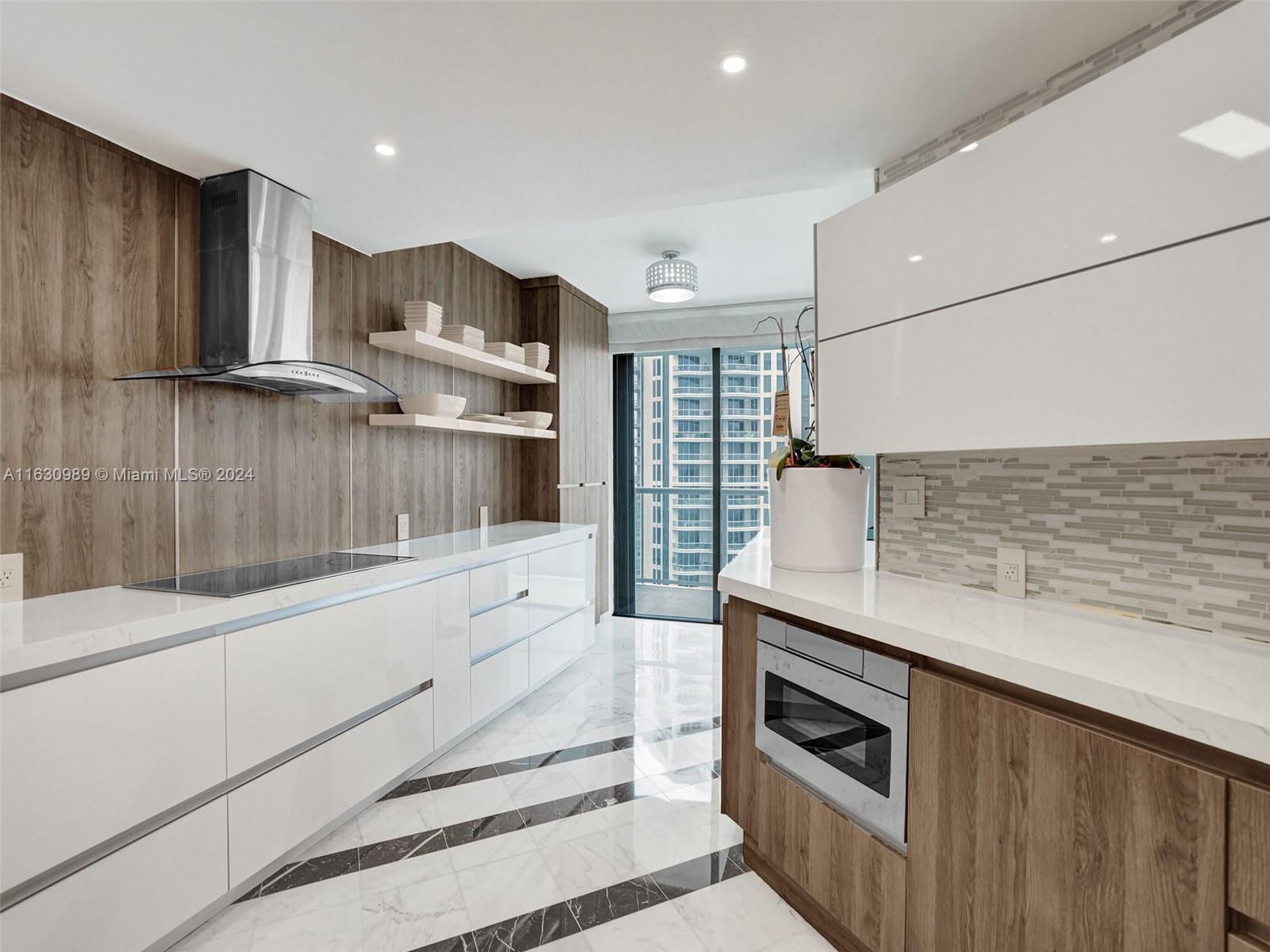 4000 ISL BLVD WILLIAMS IS - Residential