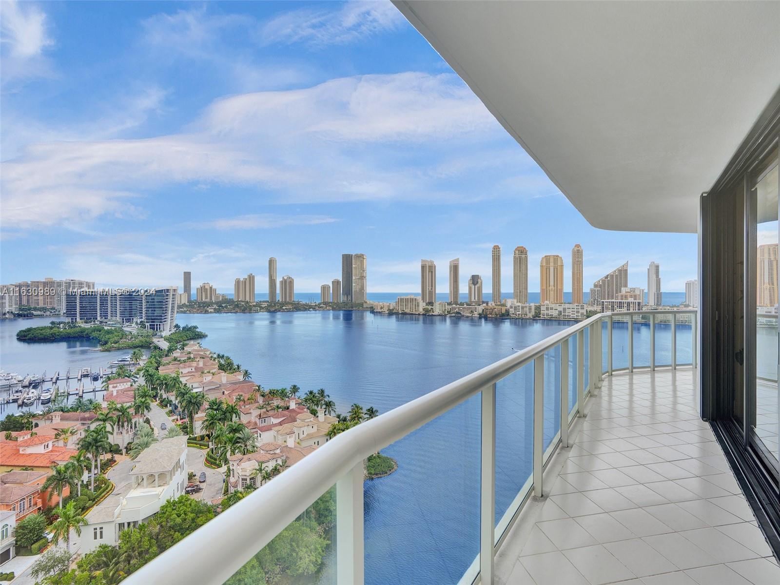 4000 ISL BLVD WILLIAMS IS - Residential