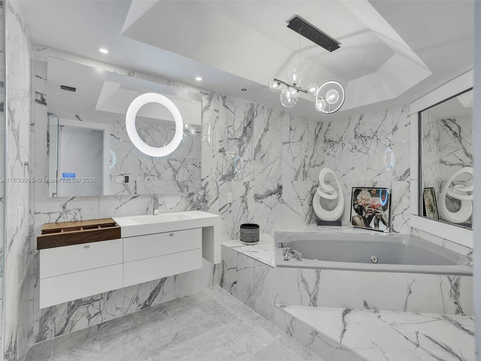 4000 ISL BLVD WILLIAMS IS - Residential