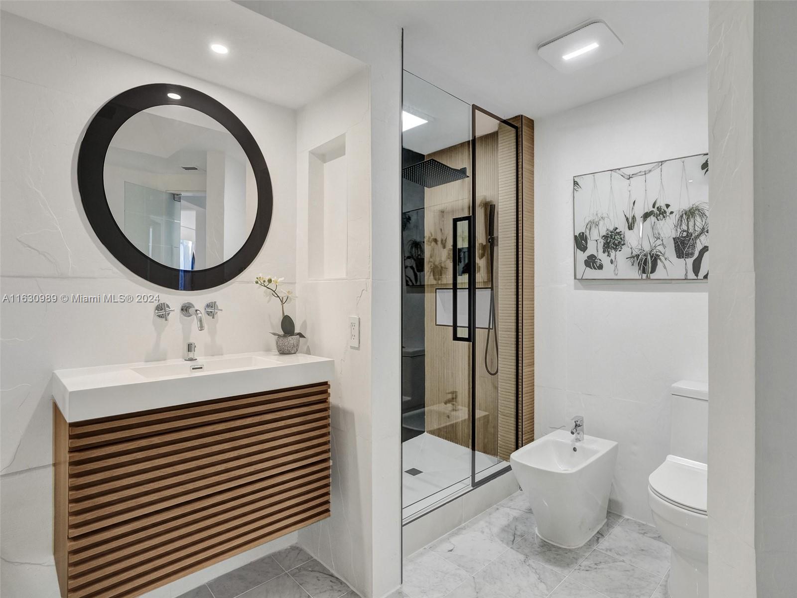 4000 ISL BLVD WILLIAMS IS - Residential
