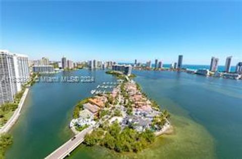 A home in Aventura