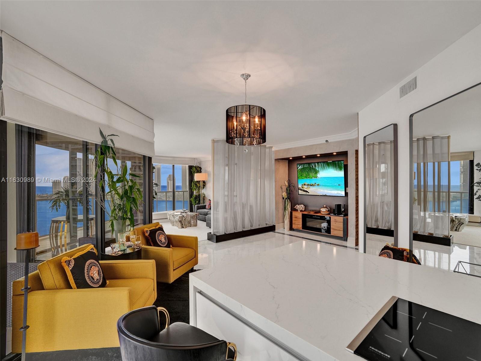 4000 ISL BLVD WILLIAMS IS - Residential