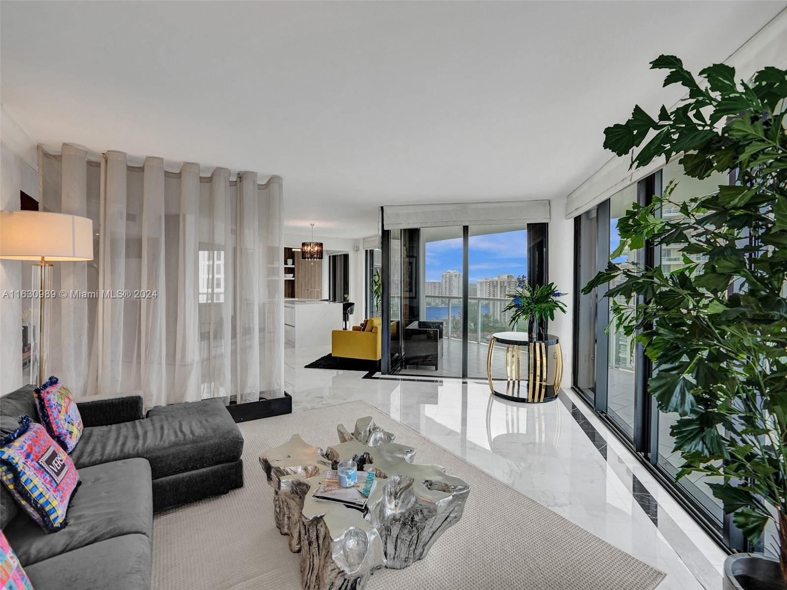 4000 ISL BLVD WILLIAMS IS - Residential