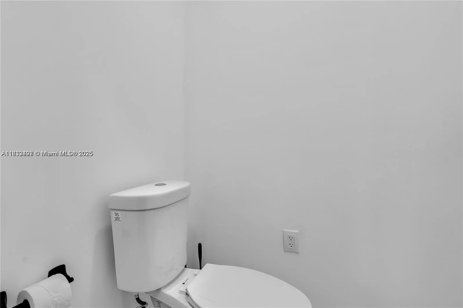 Miami Beach, Florida 33141, United States, ,1 BathroomBathrooms,Residential,Active,164763