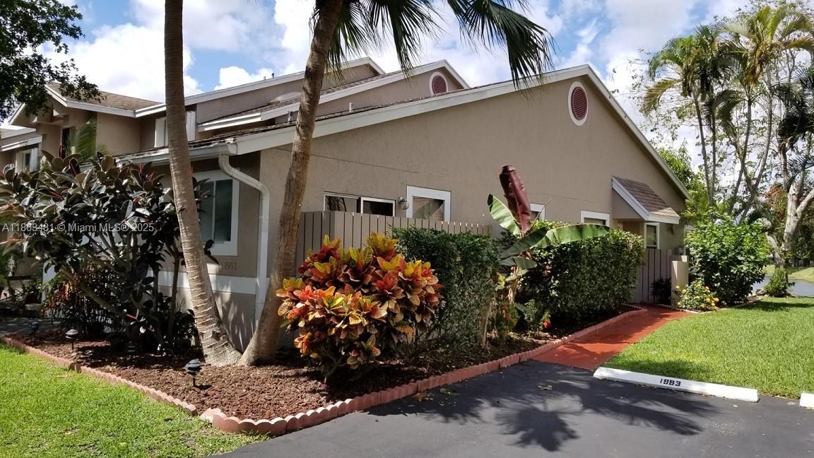 1993 E Discovery Cir E, Deerfield Beach, Broward County, Florida - 2 Bedrooms  
2 Bathrooms - 