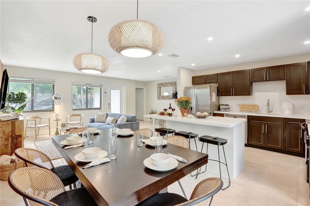 Photo of 1737 NE 7th Ter, Fort Lauderdale, FL 33305 (MLS # A12017351)