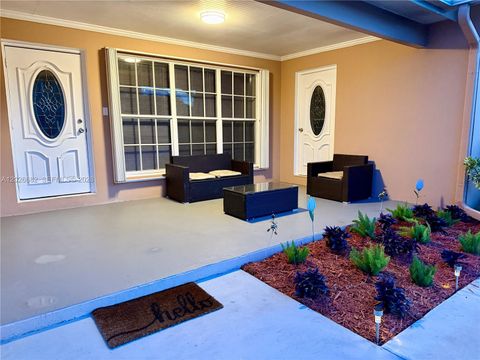 Tiny photo for 206 SE 3rd Pl, Dania Beach, FL 33004 (MLS # A12026682)