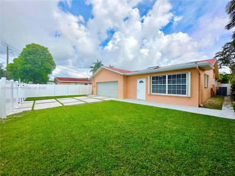 Tiny photo for 206 SE 3rd Pl, Dania Beach, FL 33004 (MLS # A12026682)