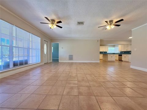 Tiny photo for 206 SE 3rd Pl, Dania Beach, FL 33004 (MLS # A12026682)