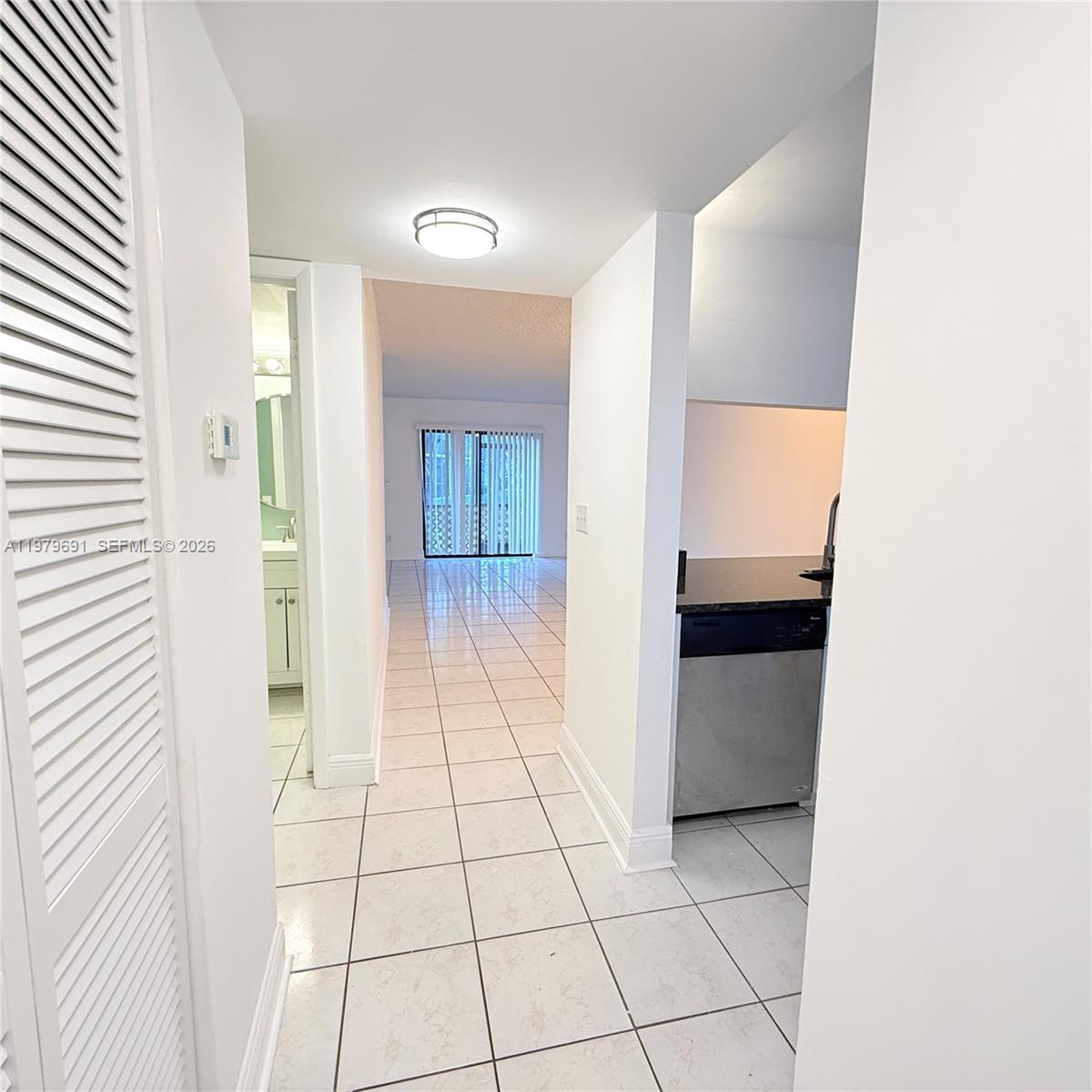 10541 NW 10th St 103