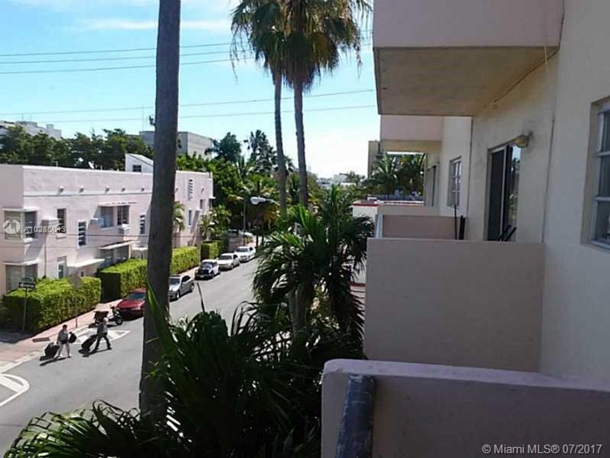 Spacious 1-bedroom 1-1/2 bath condo with balcony in the heart of South Beach. Tile floors throughout, S/S appliances, ceiling fans and huge walk-in closets! Gated, assigned parking and laundry on premises. A short walk to the beach and shopping. No condo association -- rapid approval!