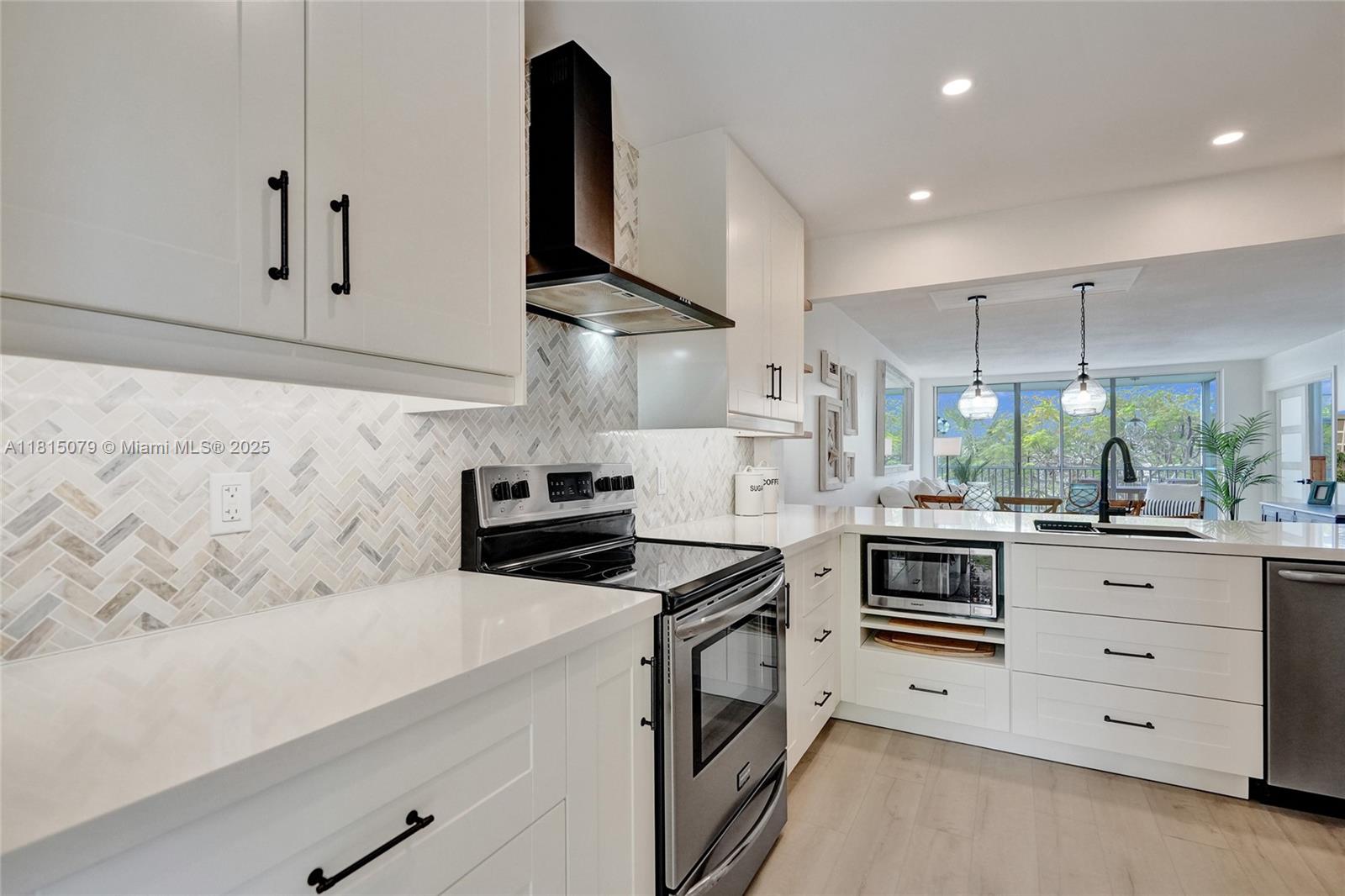 NO 42 PALM-AIRE COUNTRY C - Residential