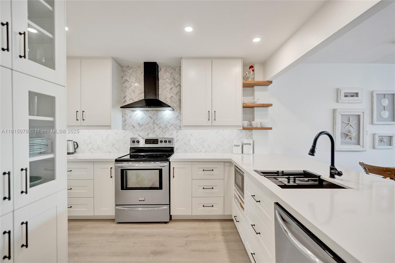 NO 42 PALM-AIRE COUNTRY C - Residential