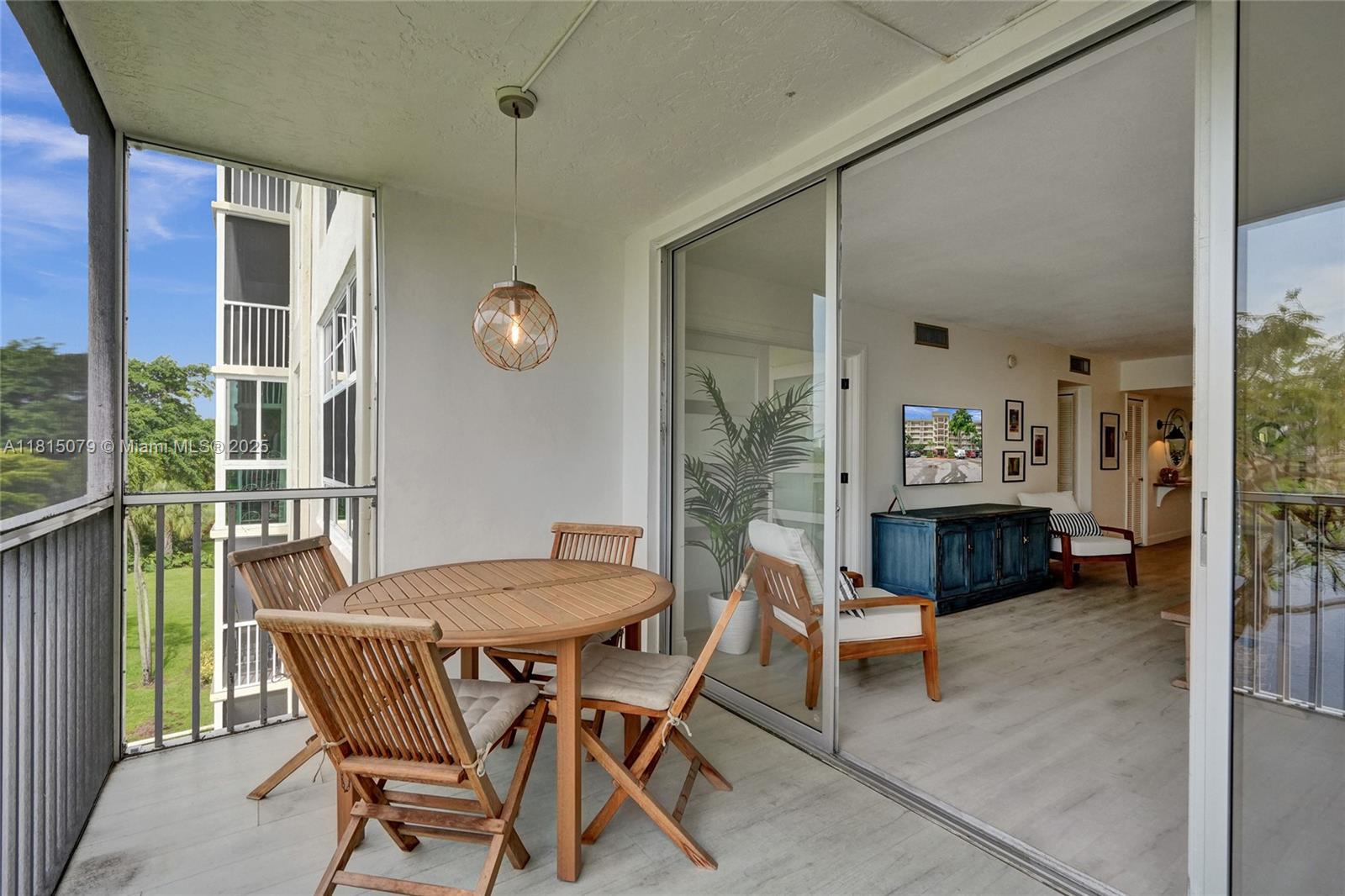 NO 42 PALM-AIRE COUNTRY C - Residential