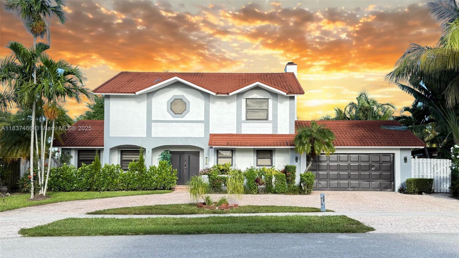 FALCONS LEA - Residential