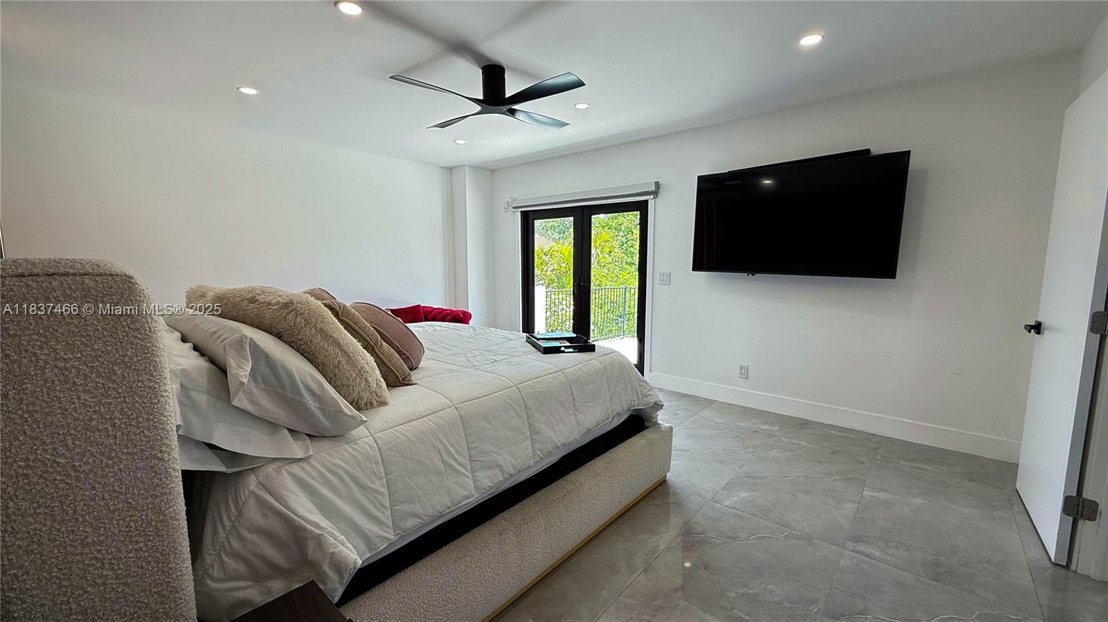 FALCONS LEA - Residential