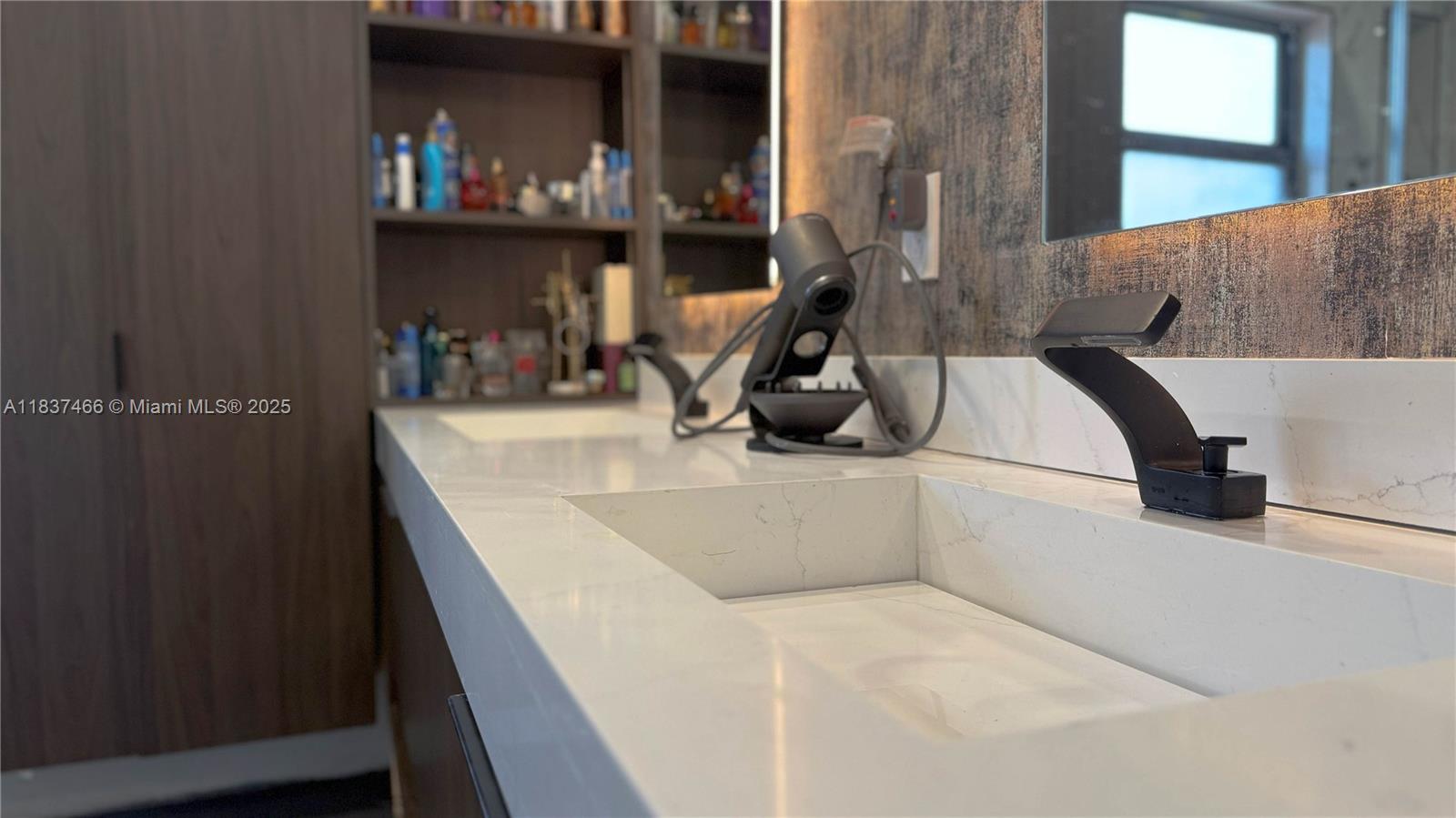 FALCONS LEA - Residential