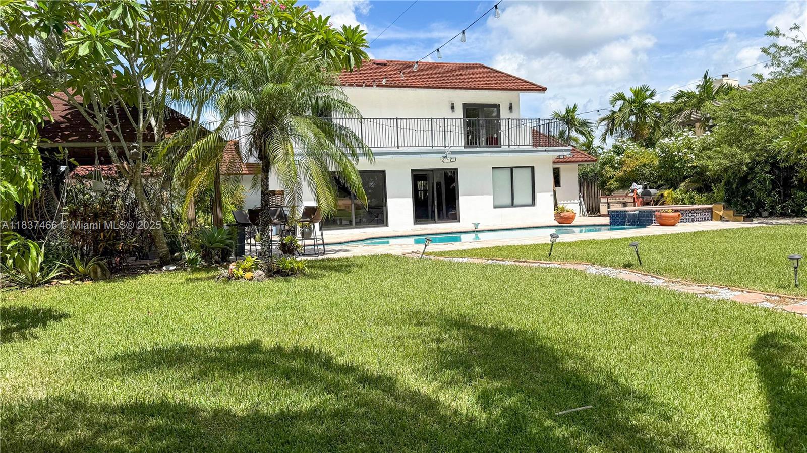 FALCONS LEA - Residential