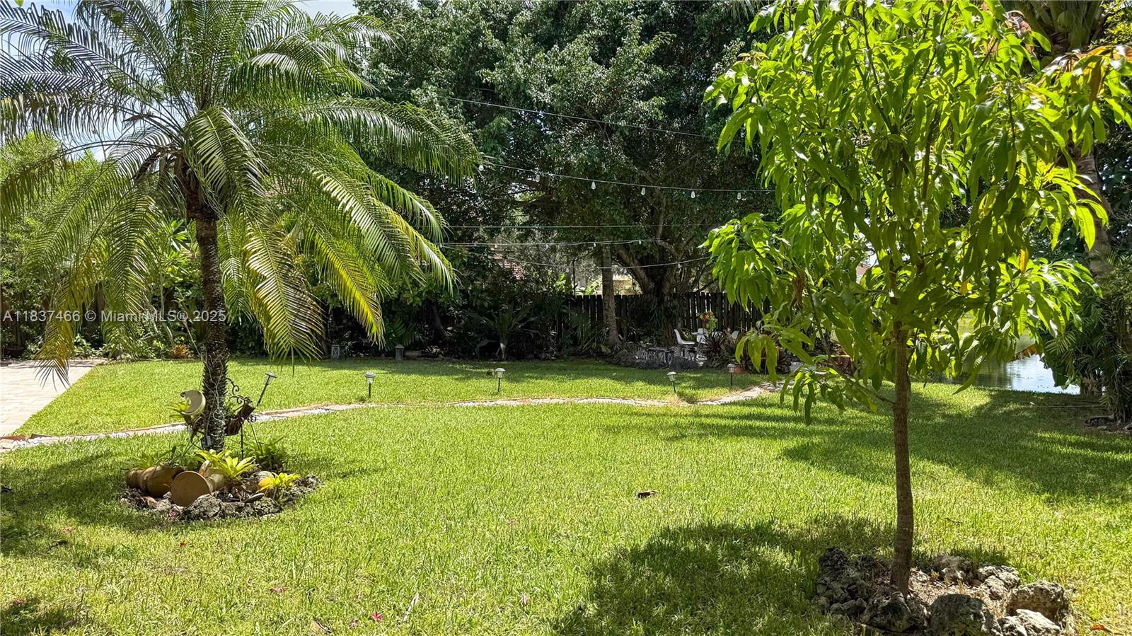 FALCONS LEA - Residential