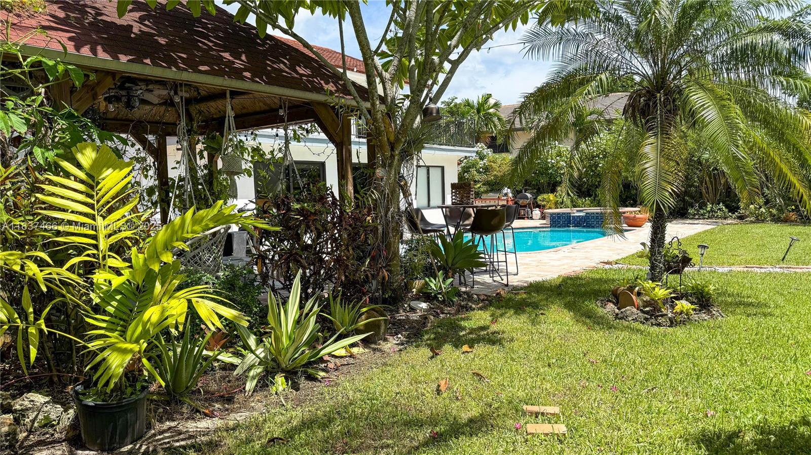 FALCONS LEA - Residential