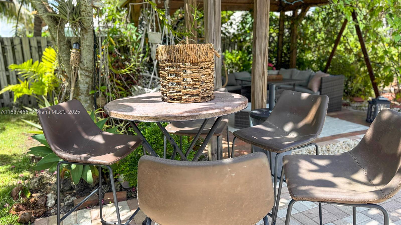 FALCONS LEA - Residential