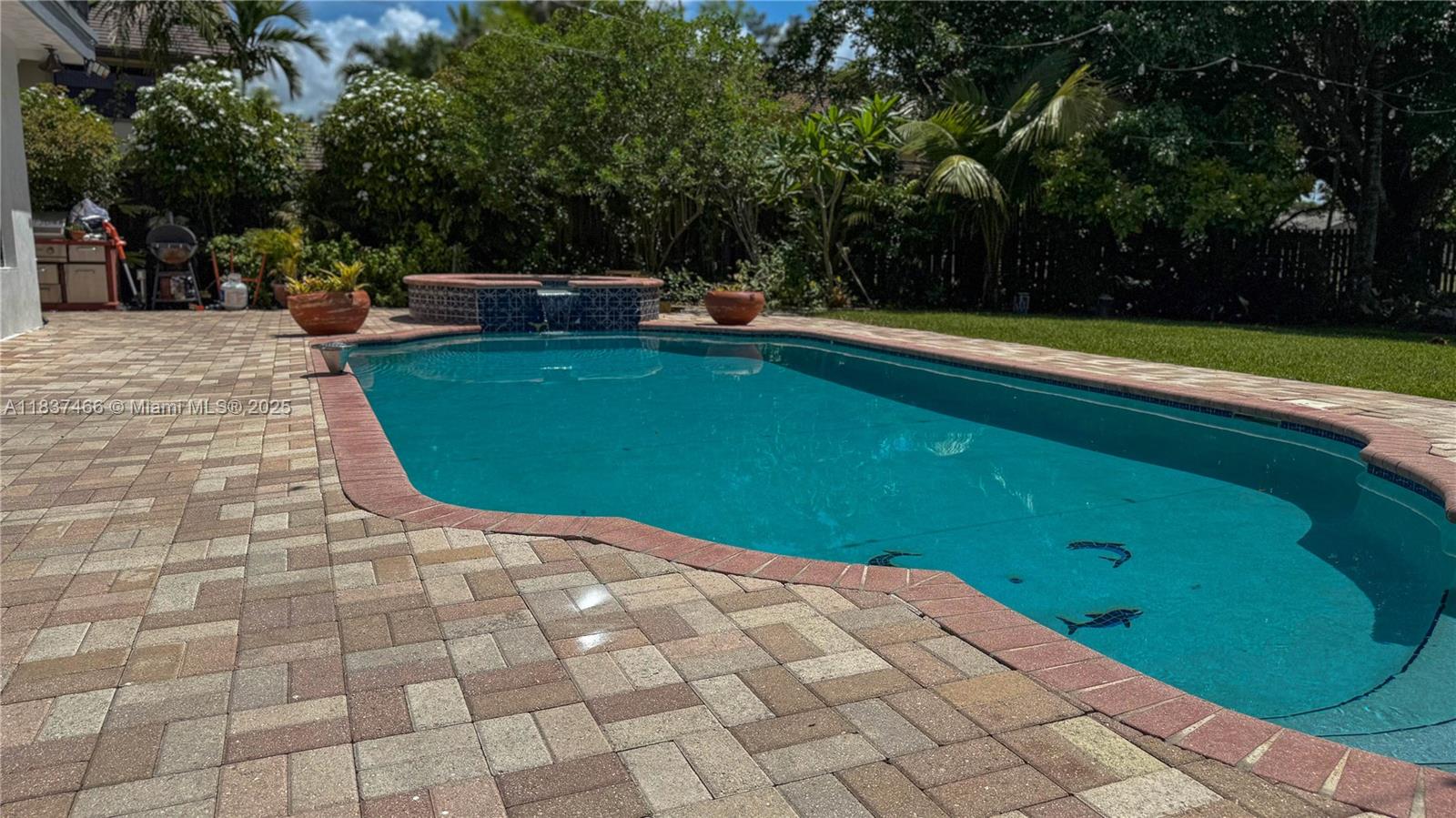 FALCONS LEA - Residential