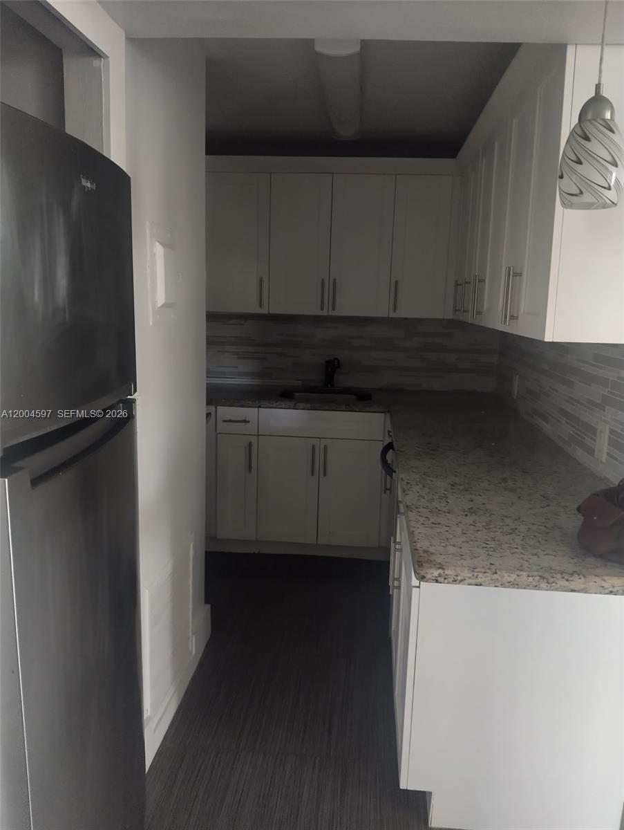 6969 Collins Ave 402