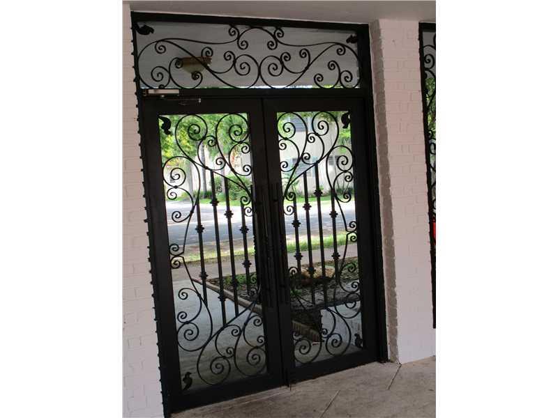 SALZEDO IN THE GABLES CON - Residential Lease
