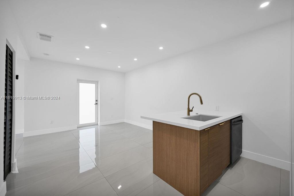 BAY VISTA PARK AMD PL - Residential