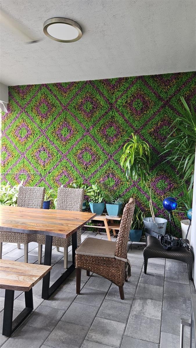 THE REDLANDS SEC 4 - Residential Lease