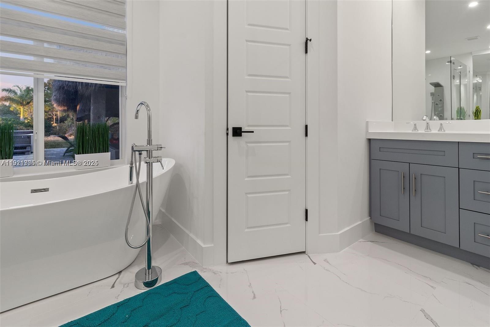 THE REDLANDS SEC 4 - Residential Lease