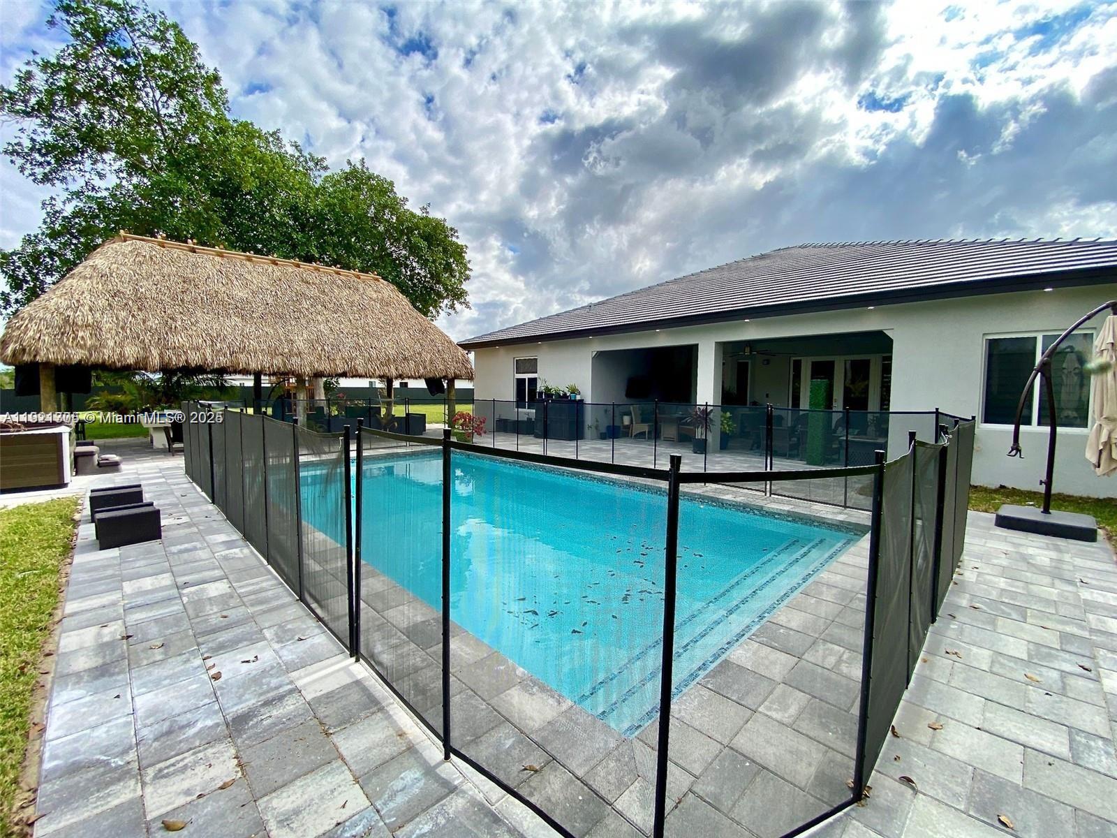 THE REDLANDS SEC 4 - Residential Lease