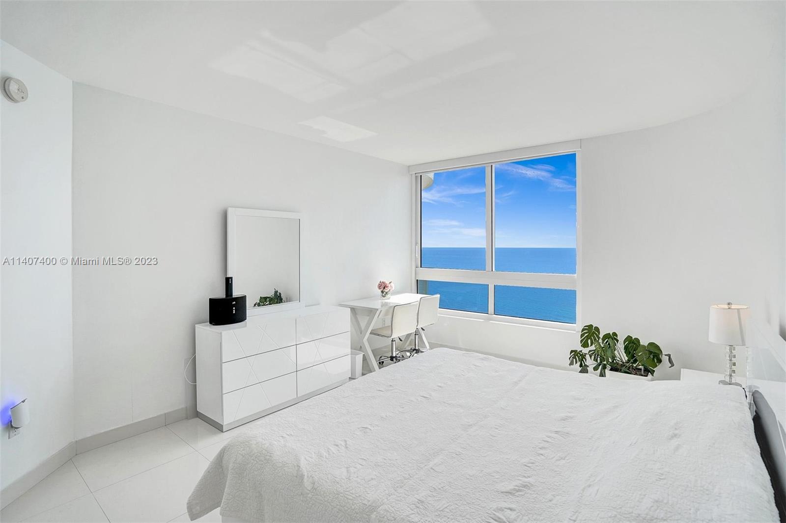 AKOYA CONDO - Residential