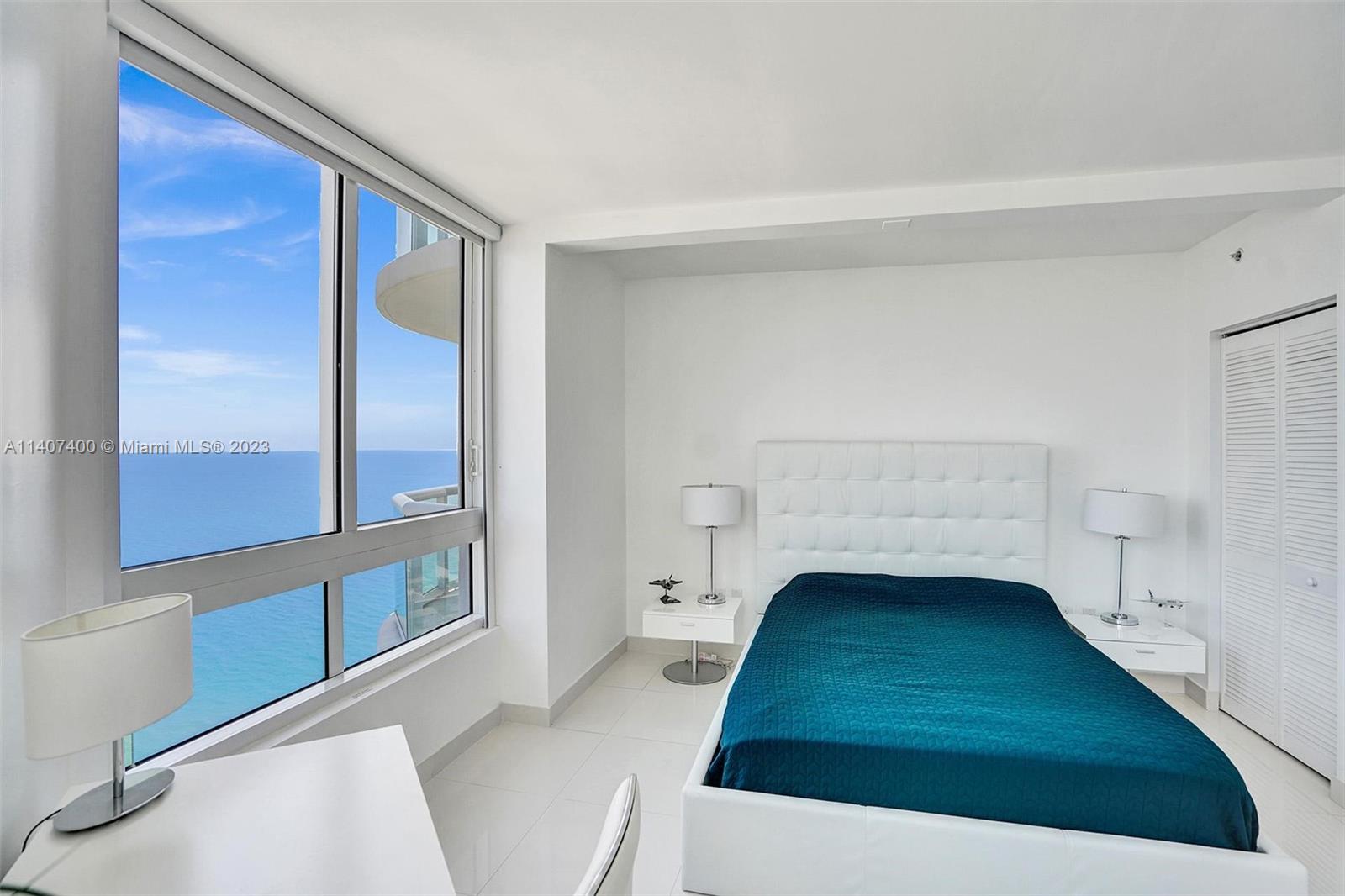 AKOYA CONDO - Residential