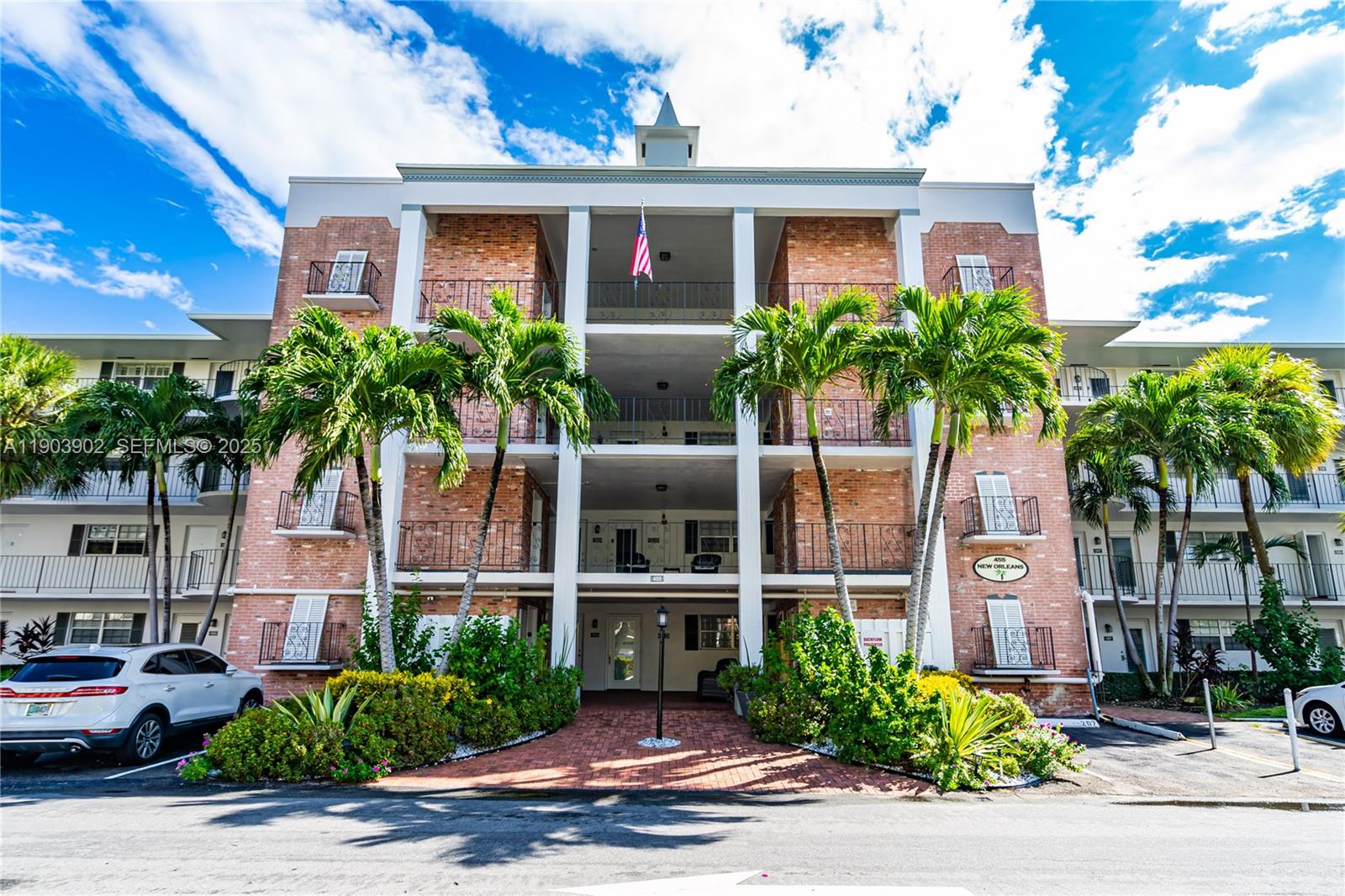 ISLE OF PARADISE CO-OP F - Residential