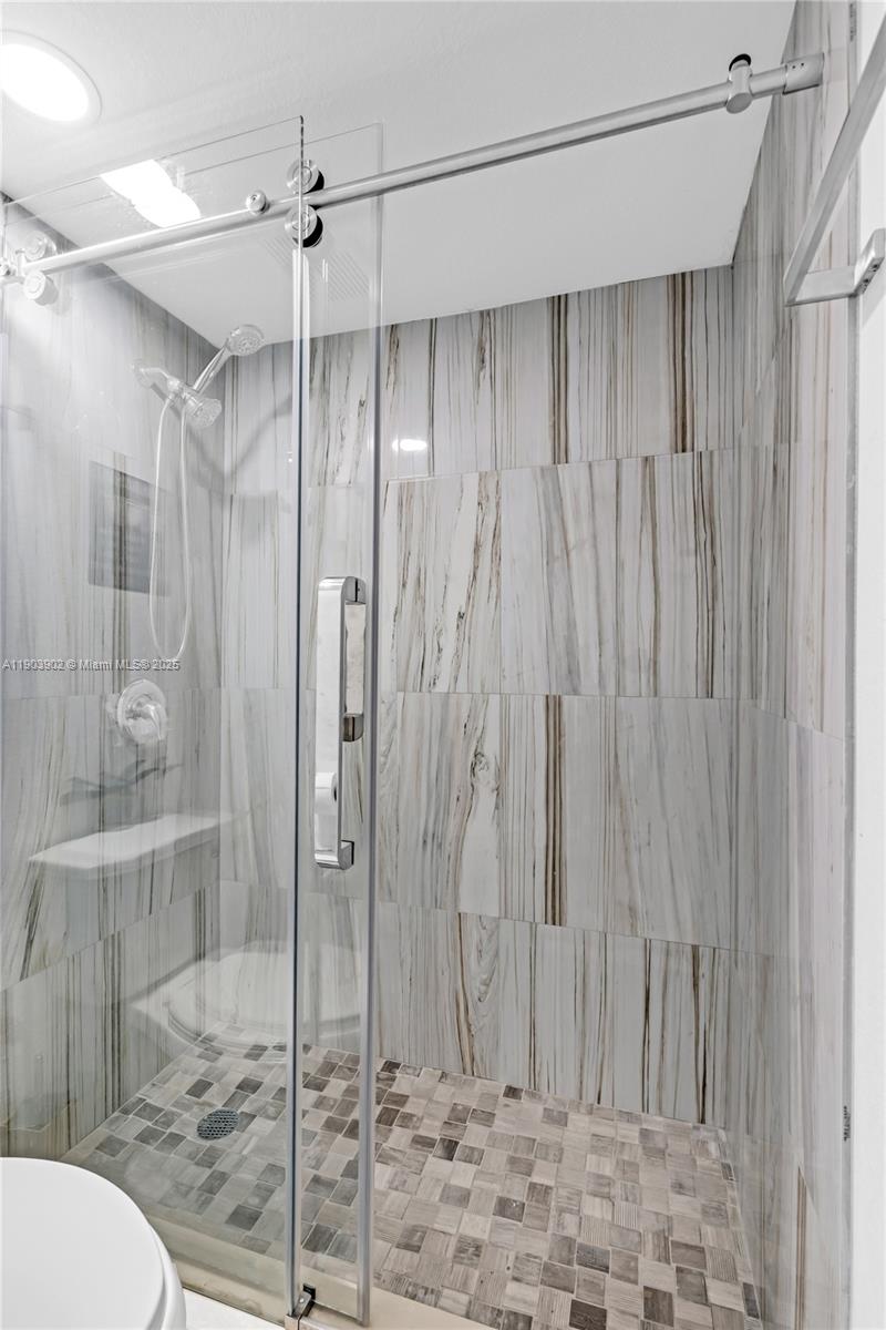 ISLE OF PARADISE CO-OP F - Residential