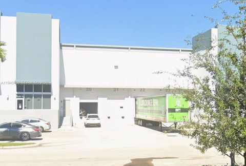 14001 NW 112th Ave Hialeah Gardens FL 33018