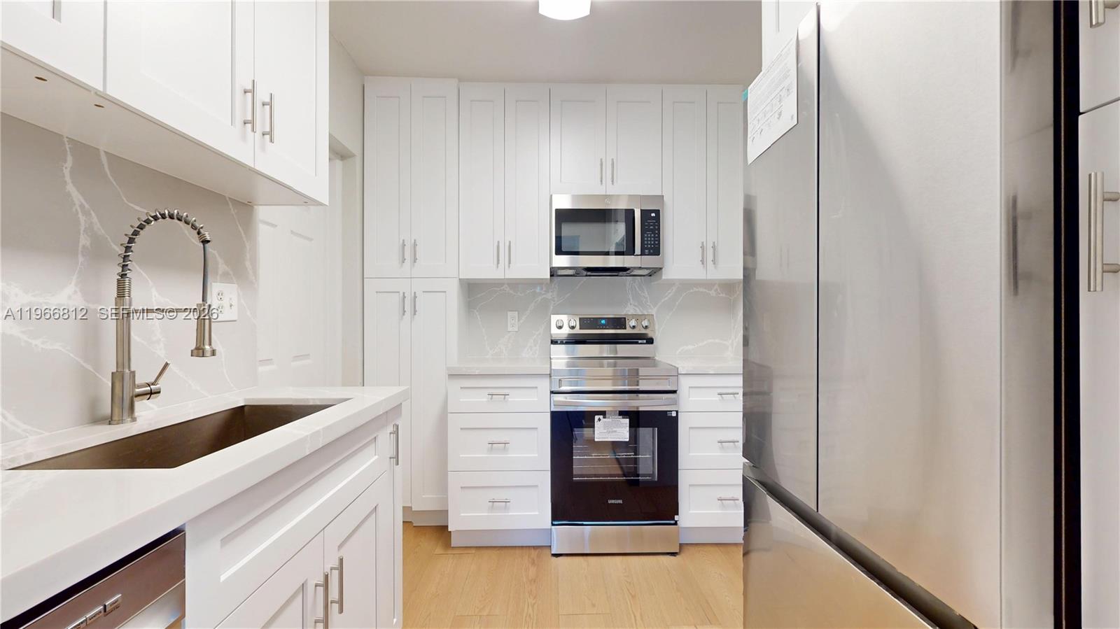 FAIRWAY VILLAS - Residential