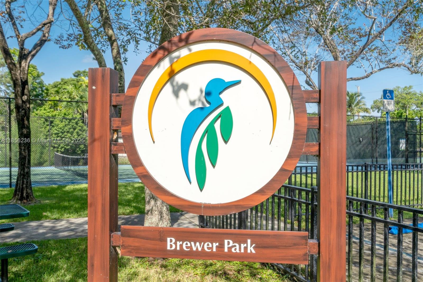 CAMBRIDGE LAWNS - Residential