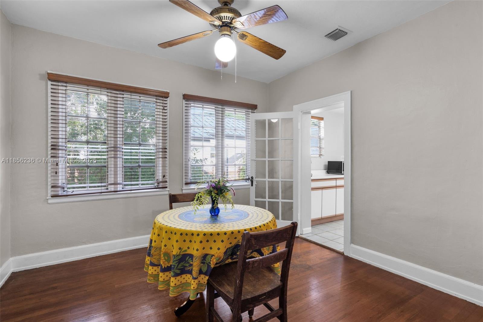 CAMBRIDGE LAWNS - Residential