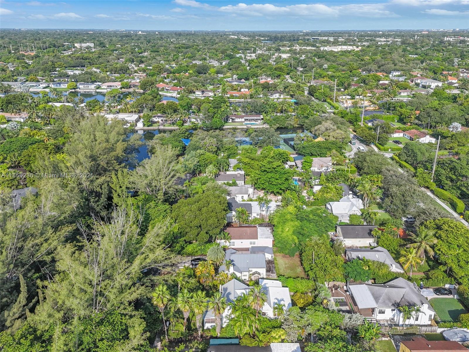 CAMBRIDGE LAWNS - Residential
