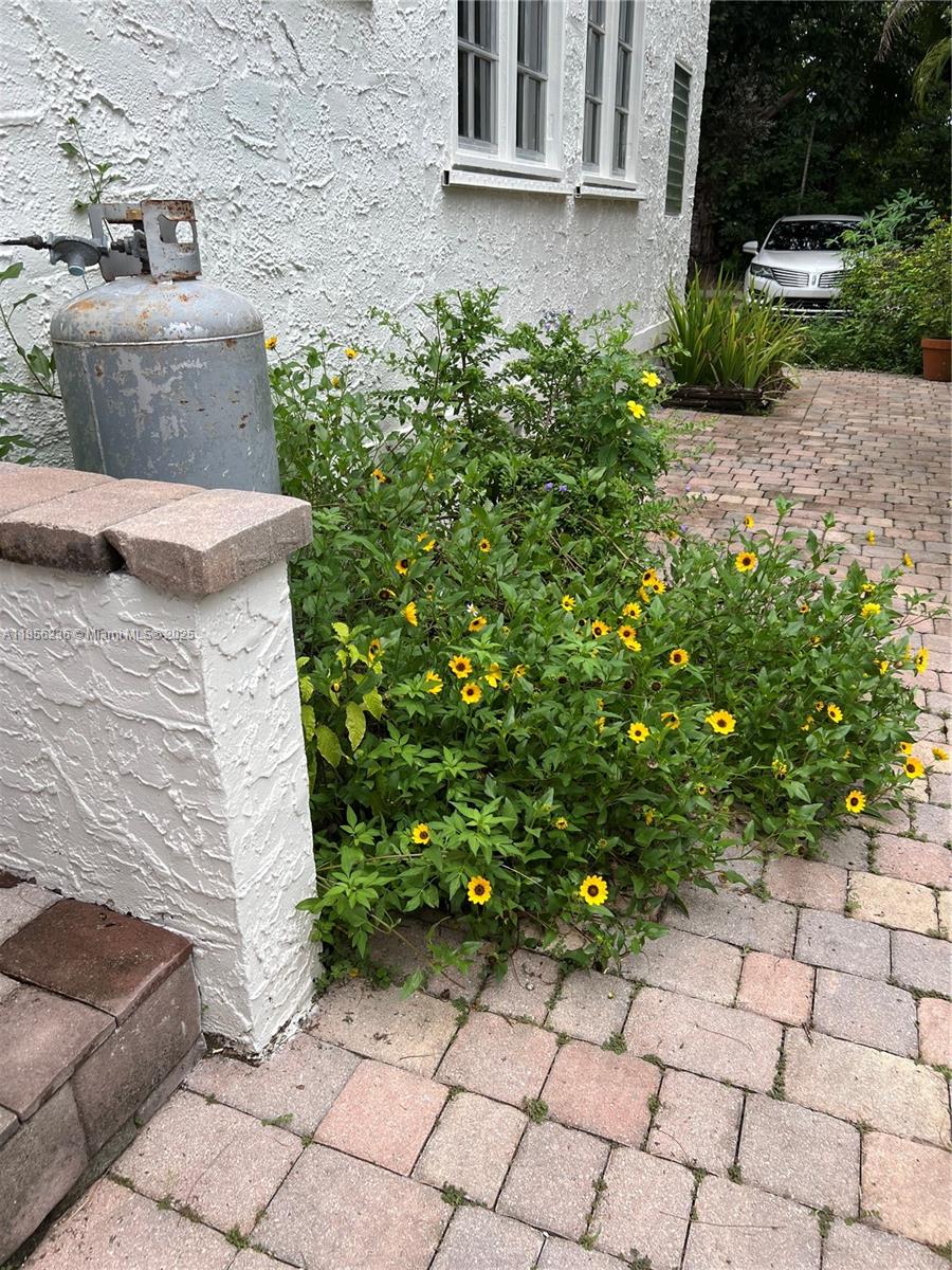 CAMBRIDGE LAWNS - Residential