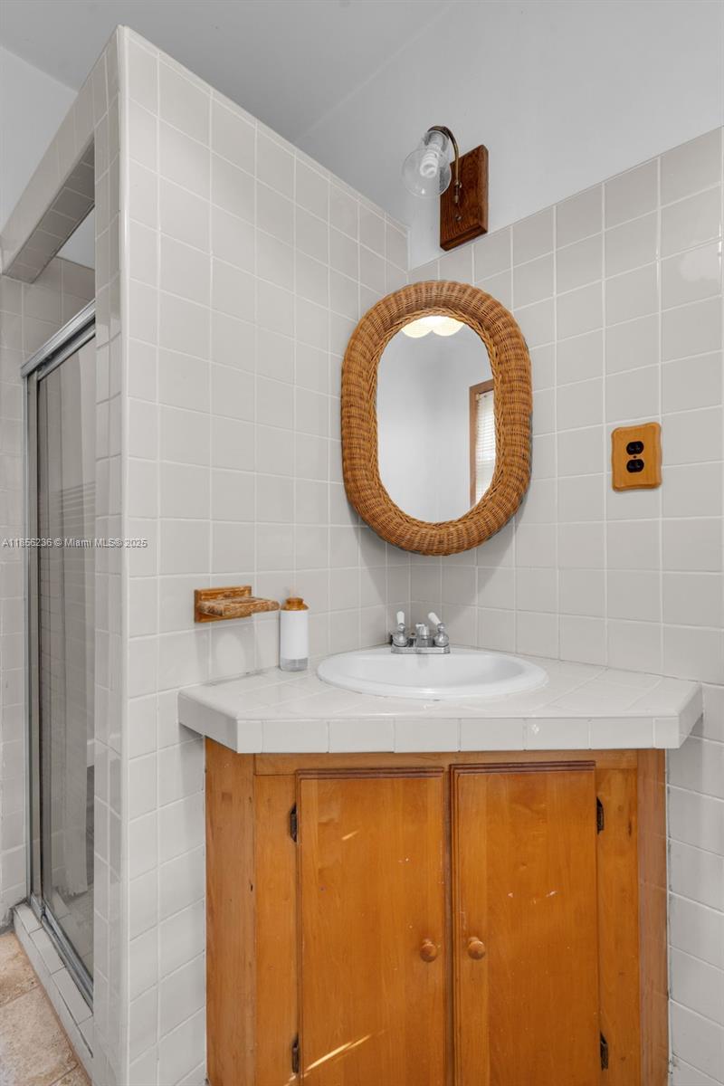 CAMBRIDGE LAWNS - Residential