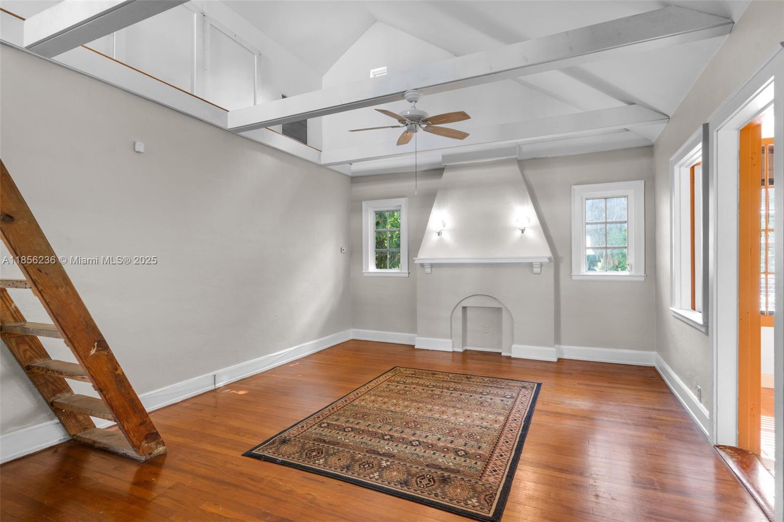 CAMBRIDGE LAWNS - Residential