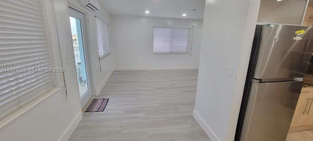 ENVOY APARTMENTS CONDOMIN - Residential