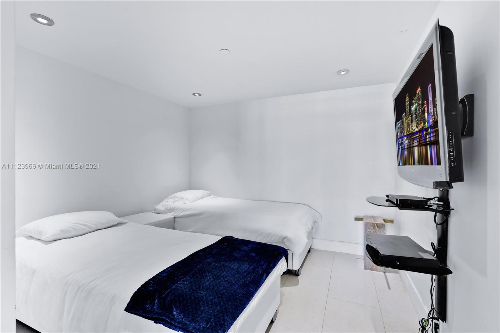 KEY COLONY NO 2 CONDO - Residential