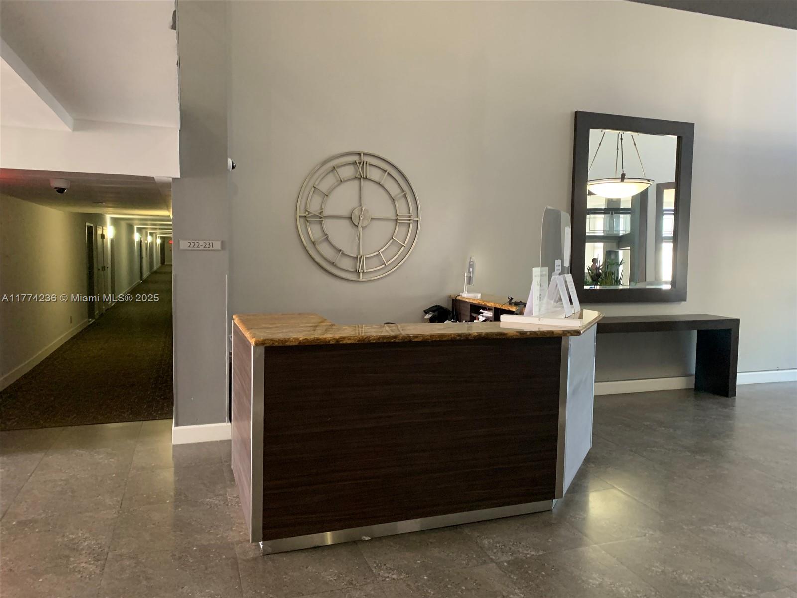 200 Leslie Dr 529