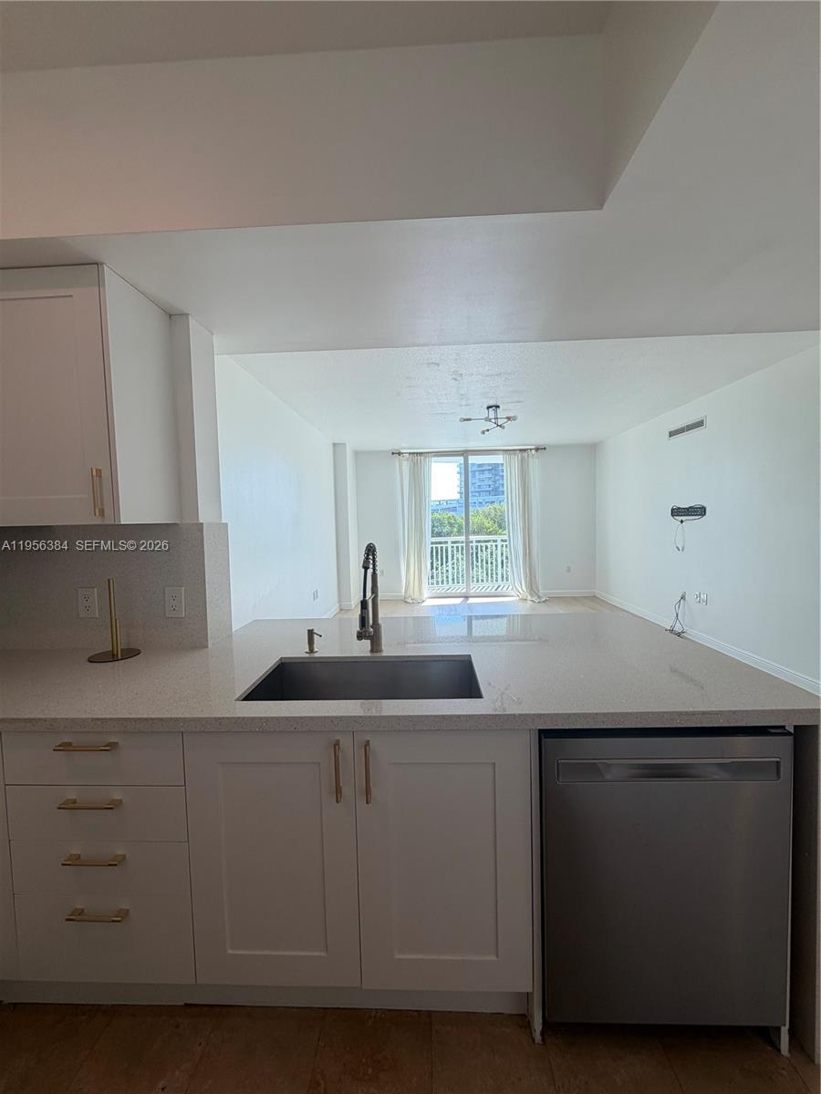 1755 E Hallandale Beach Blvd 304E