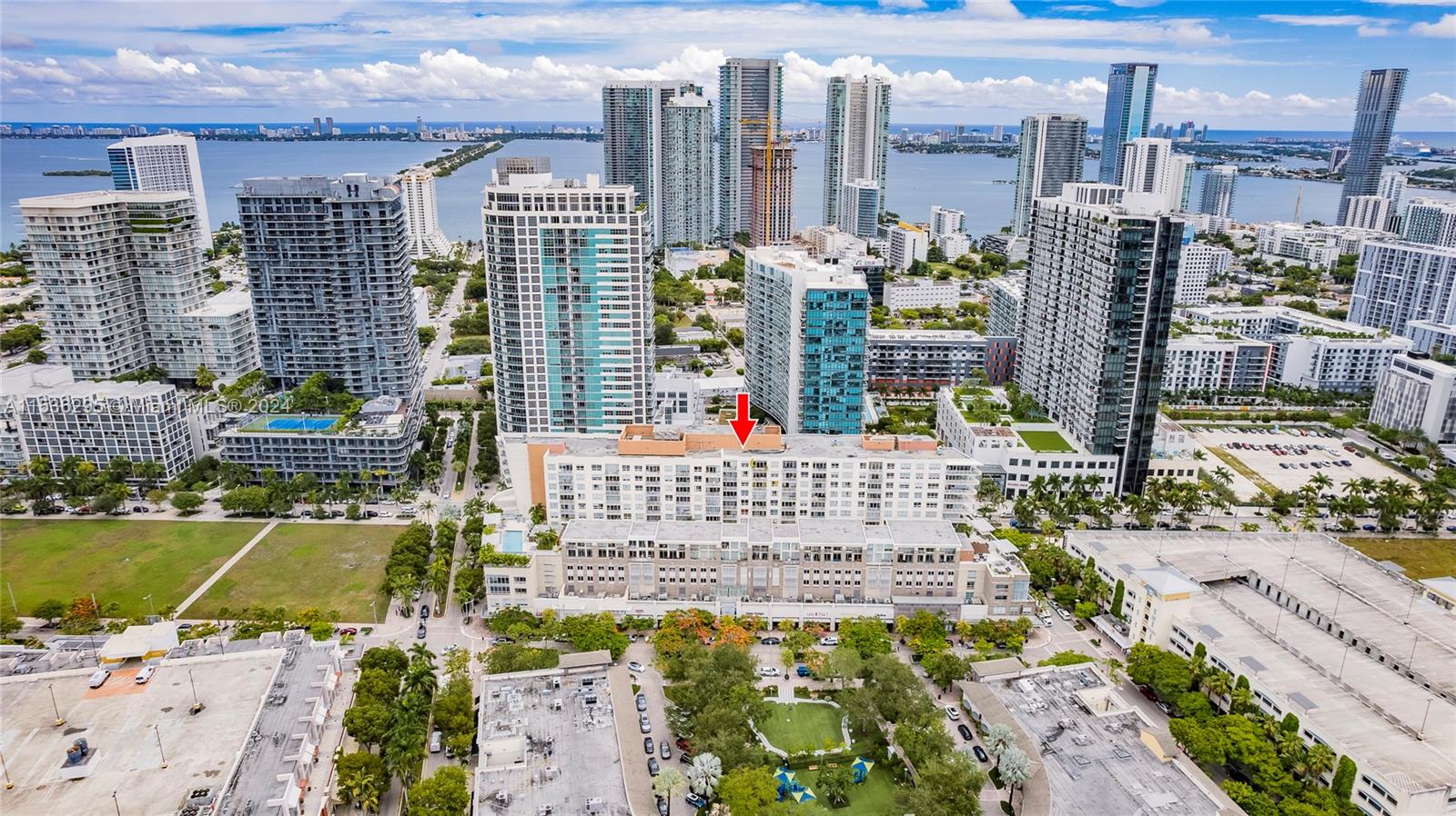 MIDBLOCK MIAMI CONDO - Residential Lease