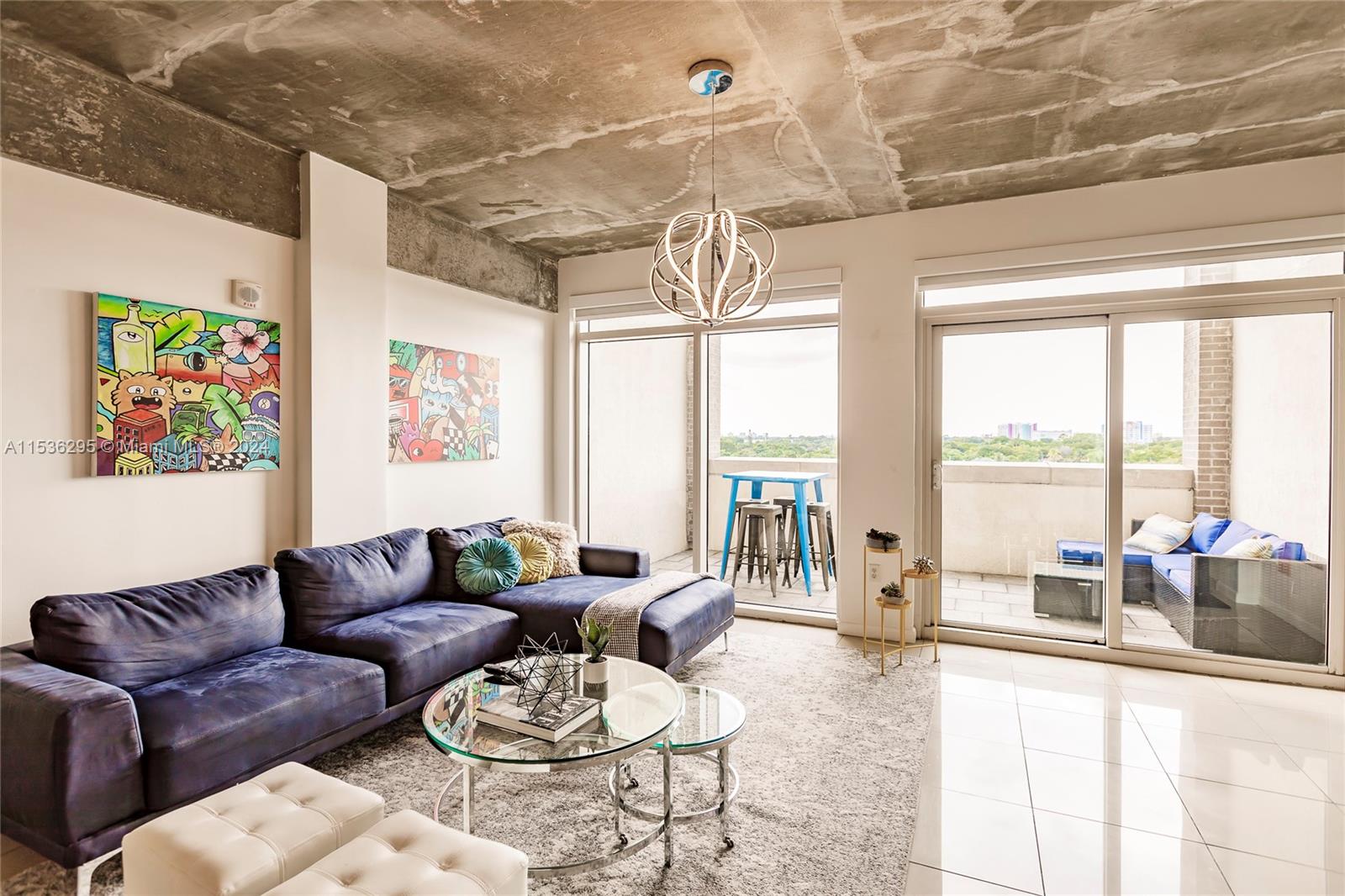 MIDBLOCK MIAMI CONDO - Residential Lease